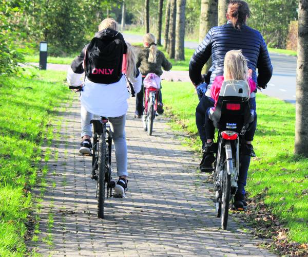 'Hallum is helemaal klaar met onveilig fietspad Doniaweg...'